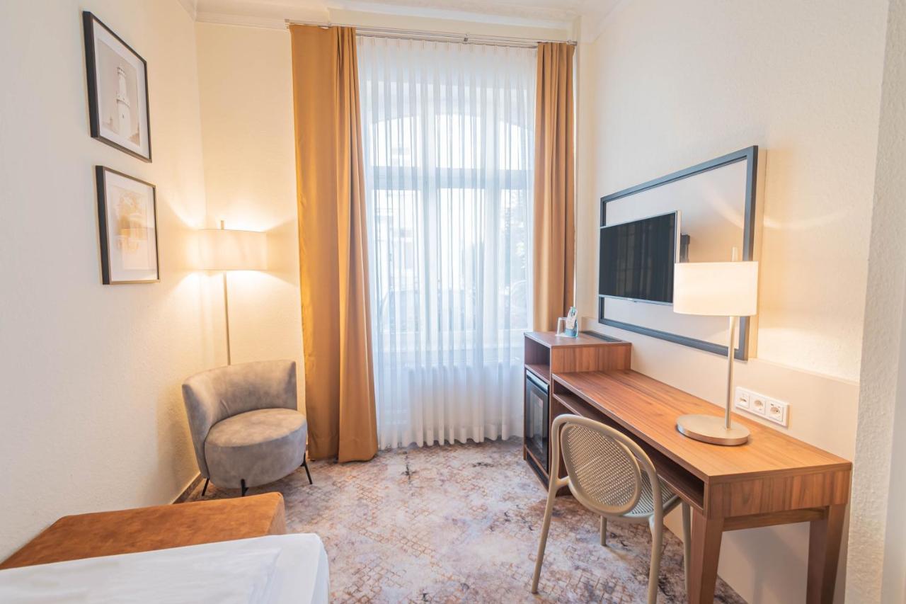Hotel Villa Am Kurpark Bad Homburg vor der Hoehe Exterior photo